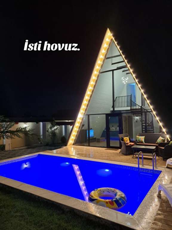 Qəbələ XW36+VX Nohurqishlaq, Azerbaijan günlük kirayə A-Frame 200 AZN-a 3 otaqlı Qəbələ XW36+VX Nohurqishlaq, Azerbaijan günlük kirayə A-Frame 200 AZN-a 3 otaqlı