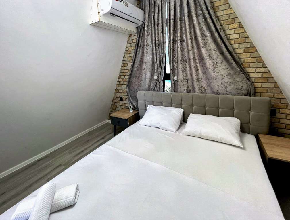 Qəbələ XW36+VX Nohurqishlaq, Azerbaijan günlük kirayə A-Frame 200 AZN-a 3 otaqlı Qəbələ XW36+VX Nohurqishlaq, Azerbaijan günlük kirayə A-Frame 200 AZN-a 3 otaqlı