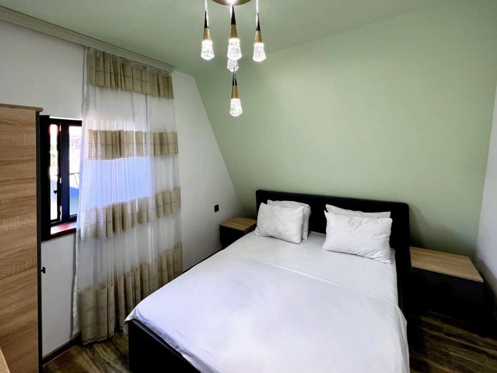 Qəbələ XW36+VX Nohurqishlaq, Azerbaijan günlük kirayə A-Frame 200 AZN-a 3 otaqlı Qəbələ XW36+VX Nohurqishlaq, Azerbaijan günlük kirayə A-Frame 200 AZN-a 3 otaqlı