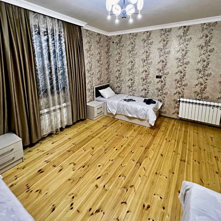 Qəbələ Qebele 28 may kucesi günlük kirayə Həyət evi / Villa 150 AZN-a 5 otaqlı Qəbələ Qebele 28 may kucesi günlük kirayə Həyət evi / Villa 150 AZN-a 5 otaqlı
