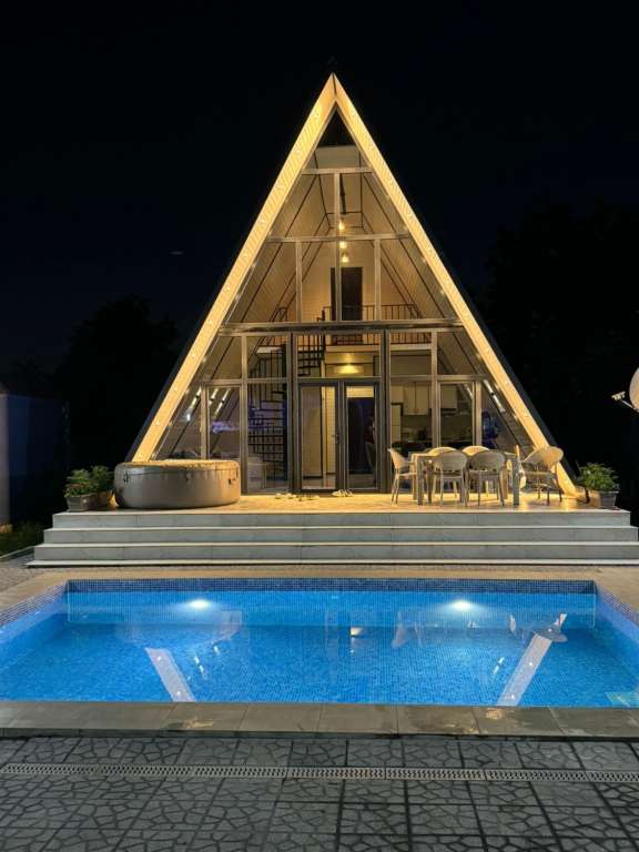 Qəbələ XW5C+RC Nohurqishlaq, Azerbaycan günlük kirayə A-Frame 150 AZN-a 4 otaqlı Qəbələ XW5C+RC Nohurqishlaq, Azerbaycan günlük kirayə A-Frame 150 AZN-a 4 otaqlı