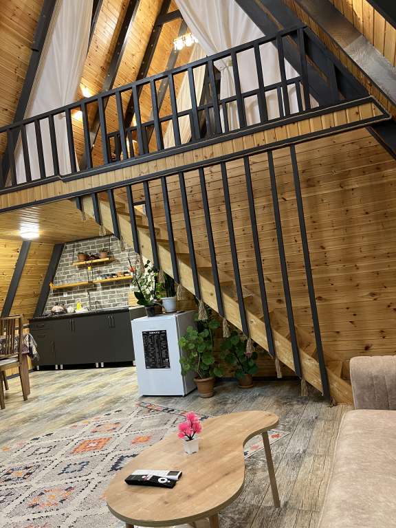 Quba 89HR+7Q Qechresh, Azerbaycan günlük kirayə A-Frame 150 AZN-a 3 otaqlı Quba 89HR+7Q Qechresh, Azerbaycan günlük kirayə A-Frame 150 AZN-a 3 otaqlı