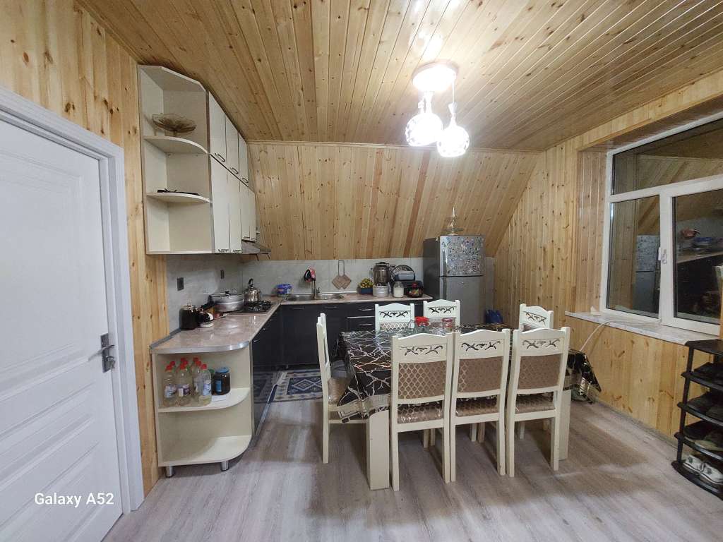 Tovuz PH75+F4 Çataq, Azərbaycan günlük kirayə A-Frame 120 AZN-a 3 otaqlı Tovuz PH75+F4 Çataq, Azərbaycan günlük kirayə A-Frame 120 AZN-a 3 otaqlı