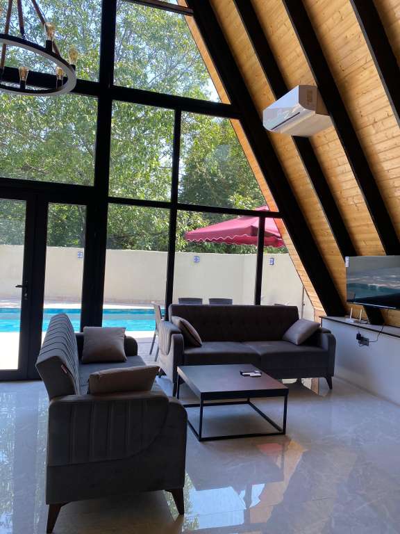 Qəbələ Qəbələ, Azerbaycan günlük kirayə A-Frame 150 AZN-a 4 otaqlı Qəbələ Qəbələ, Azerbaycan günlük kirayə A-Frame 150 AZN-a 4 otaqlı