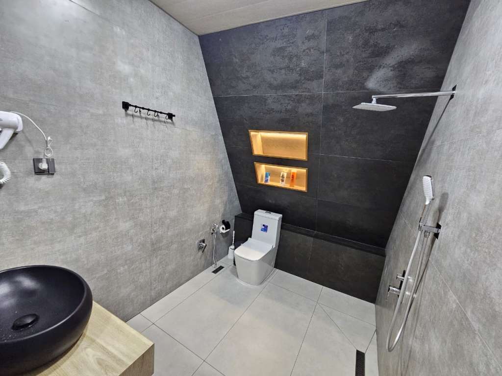 Qəbələ Qəbələ, Azerbaycan günlük kirayə A-Frame 150 AZN-a 4 otaqlı Qəbələ Qəbələ, Azerbaycan günlük kirayə A-Frame 150 AZN-a 4 otaqlı