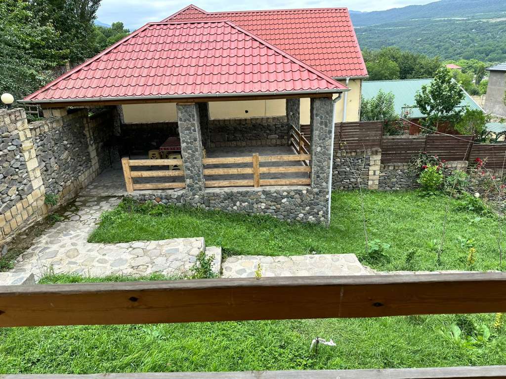 Quba 897H+CP Qechresh, Azərbaycan günlük kirayə Həyət evi / Villa 120 AZN-a 3 otaqlı Quba 897H+CP Qechresh, Azərbaycan günlük kirayə Həyət evi / Villa 120 AZN-a 3 otaqlı
