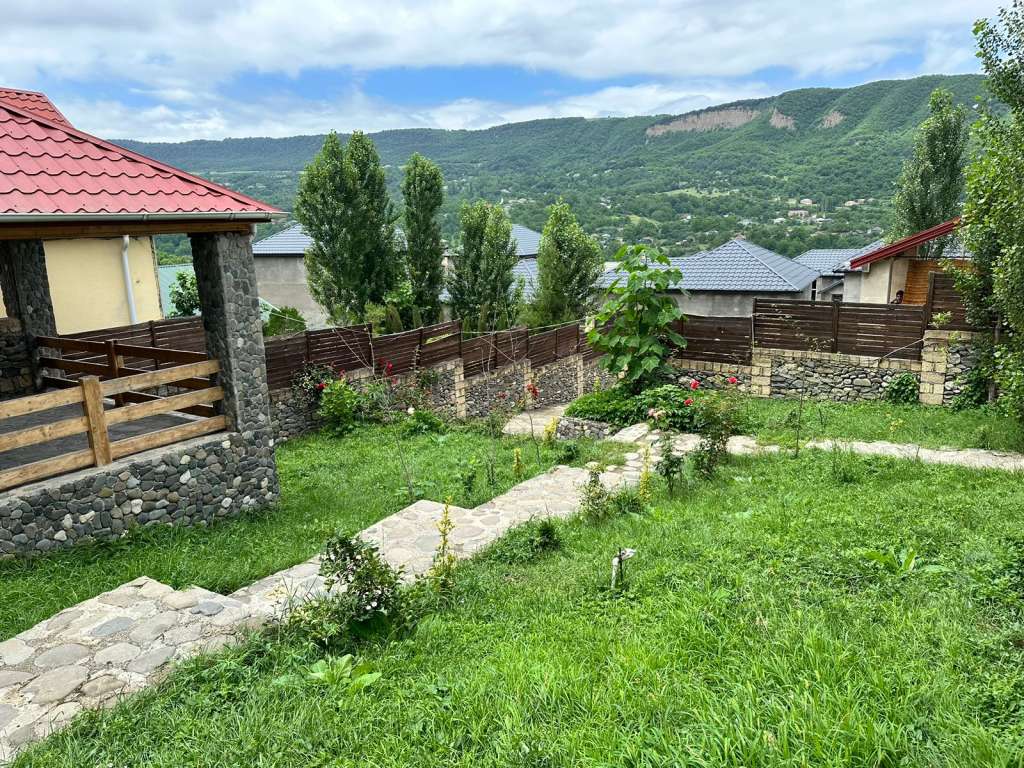 Quba 897H+CP Qechresh, Azərbaycan günlük kirayə Həyət evi / Villa 120 AZN-a 3 otaqlı Quba 897H+CP Qechresh, Azərbaycan günlük kirayə Həyət evi / Villa 120 AZN-a 3 otaqlı