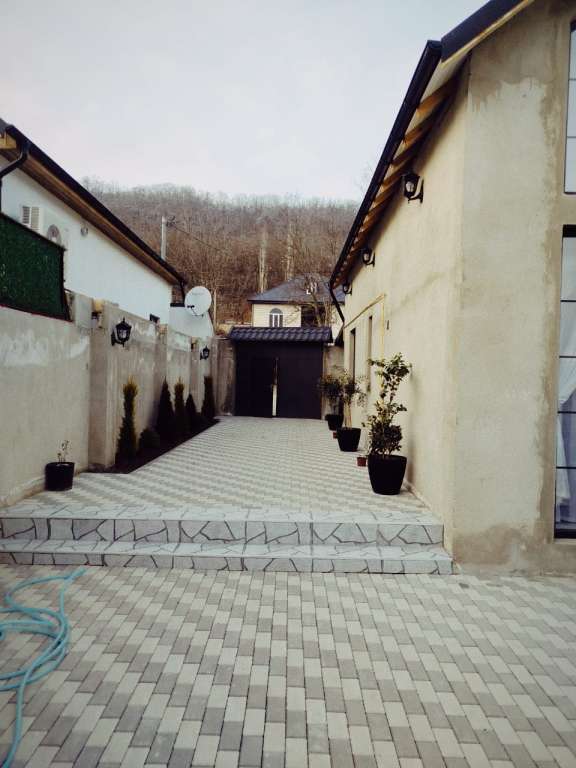 Quba Quba günlük kirayə Həyət evi / Villa 300 AZN-a 2 otaqlı Quba Quba günlük kirayə Həyət evi / Villa 300 AZN-a 2 otaqlı
