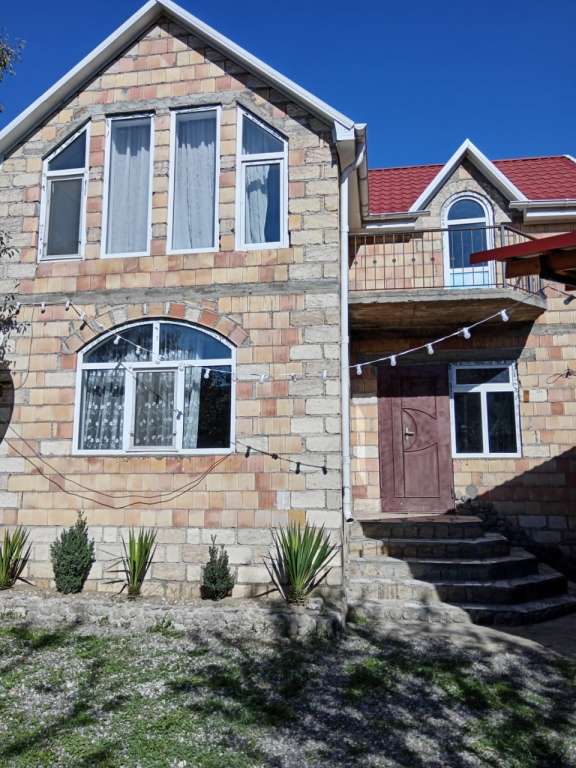 Quba İkinci Nügədi, Azerbaijan Azərbaycanda günlük kirayə Həyət evi / Villa 100 AZN-a 3 otaqlı