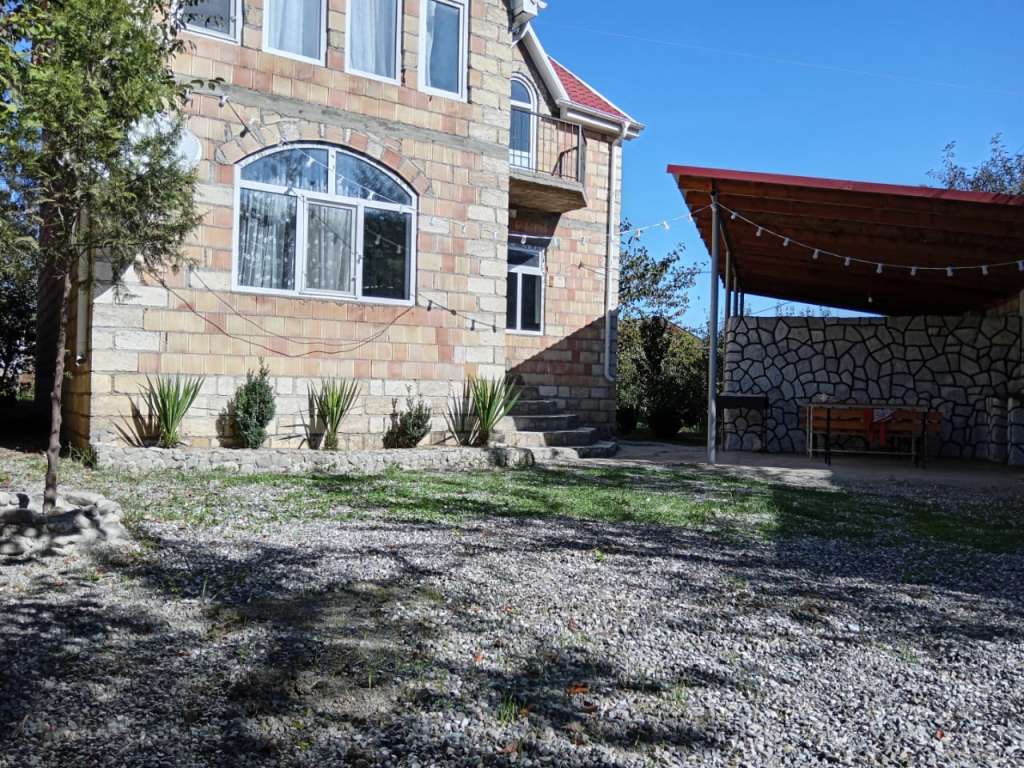 Quba İkinci Nügədi, Azerbaijan günlük kirayə Həyət evi / Villa 100 AZN-a 3 otaqlı Quba İkinci Nügədi, Azerbaijan günlük kirayə Həyət evi / Villa 100 AZN-a 3 otaqlı