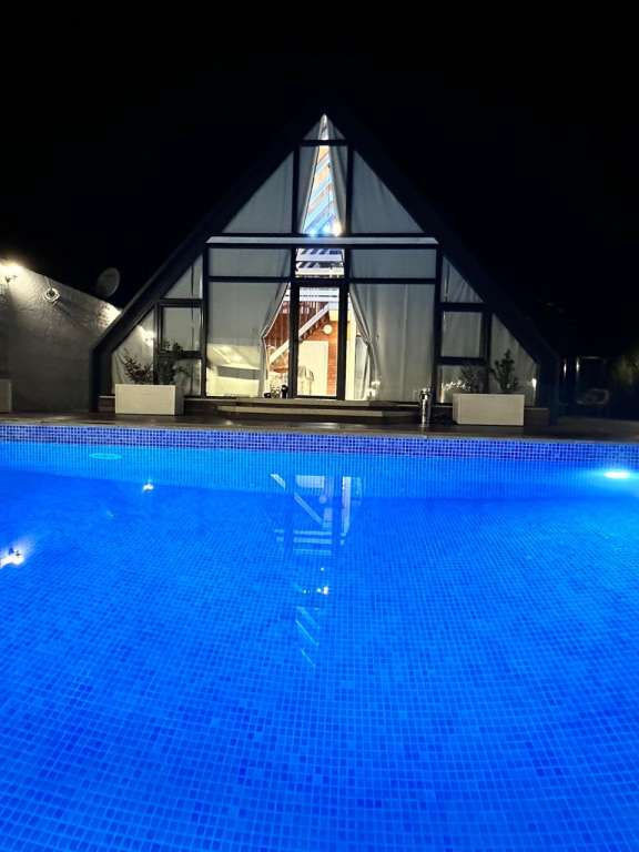 Quba Qələdüz, Azerbaijan günlük kirayə Həyət evi / Villa 300 AZN-a 3 otaqlı Quba Qələdüz, Azerbaijan günlük kirayə Həyət evi / Villa 300 AZN-a 3 otaqlı