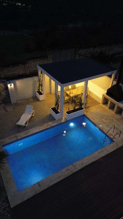 Quba Qələdüz, Azerbaijan günlük kirayə Həyət evi / Villa 300 AZN-a 3 otaqlı Quba Qələdüz, Azerbaijan günlük kirayə Həyət evi / Villa 300 AZN-a 3 otaqlı