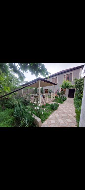 Quba 2-ci Nügədi kənd günlük kirayə Həyət evi / Villa 90 AZN-a 4 otaqlı Quba 2-ci Nügədi kənd günlük kirayə Həyət evi / Villa 90 AZN-a 4 otaqlı