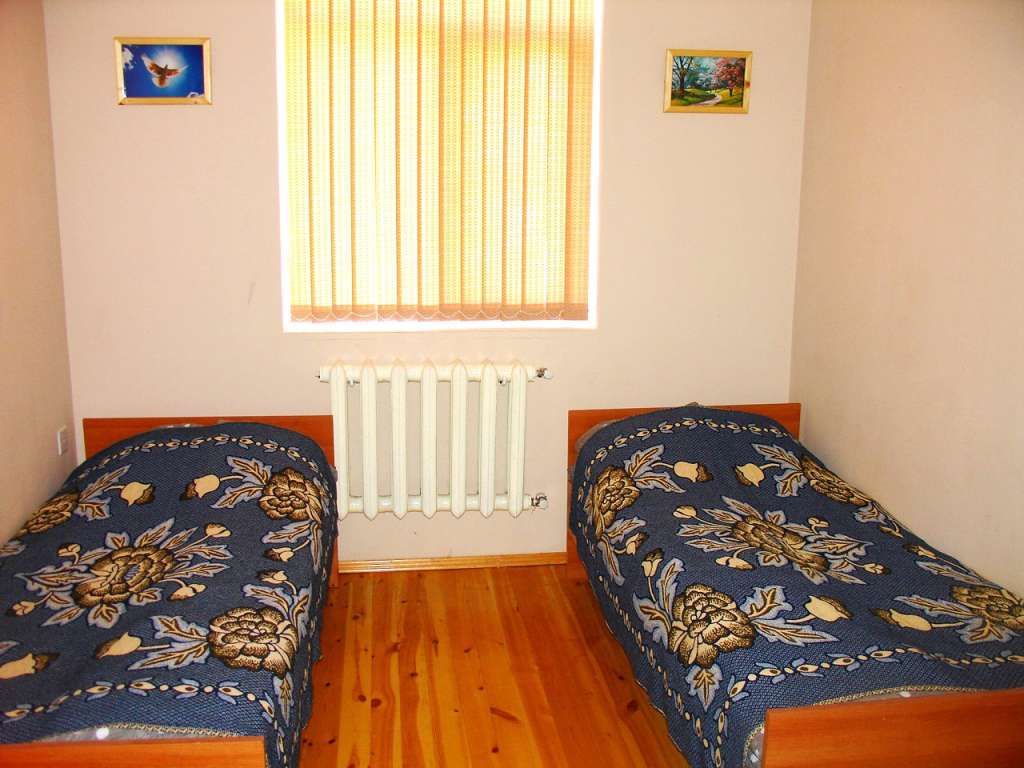 Qax Qax rayonu günlük kirayə Həyət evi / Villa 90 AZN-a 3 otaqlı Qax Qax rayonu günlük kirayə Həyət evi / Villa 90 AZN-a 3 otaqlı