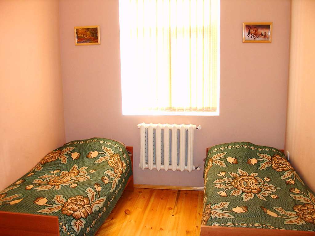 Qax Qax rayonu günlük kirayə Həyət evi / Villa 90 AZN-a 3 otaqlı Qax Qax rayonu günlük kirayə Həyət evi / Villa 90 AZN-a 3 otaqlı