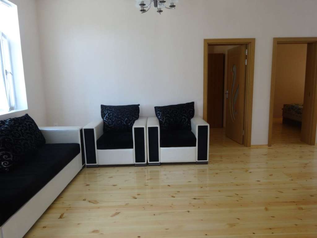 Qax Qax rayonu günlük kirayə Həyət evi / Villa 90 AZN-a 3 otaqlı Qax Qax rayonu günlük kirayə Həyət evi / Villa 90 AZN-a 3 otaqlı