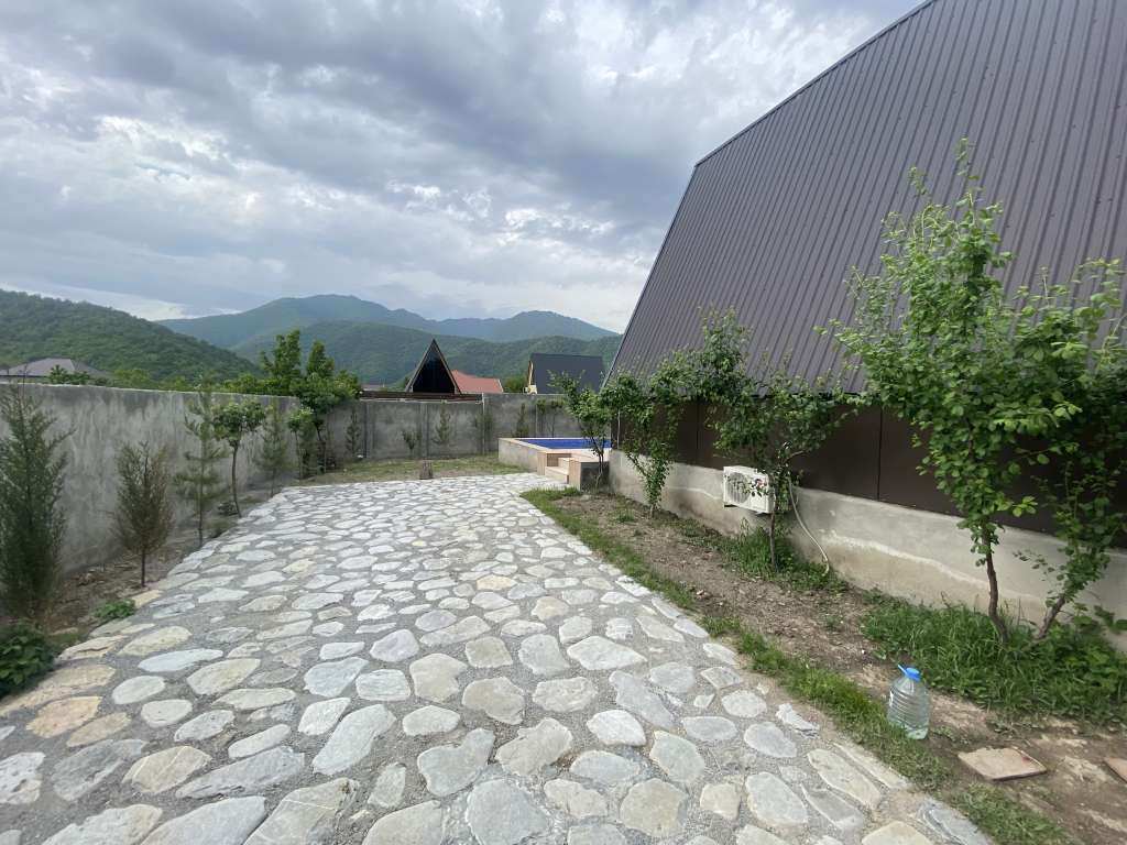 Qəbələ Vəndam, Azerbaycan günlük kirayə A-Frame 170 AZN-a 2 otaqlı