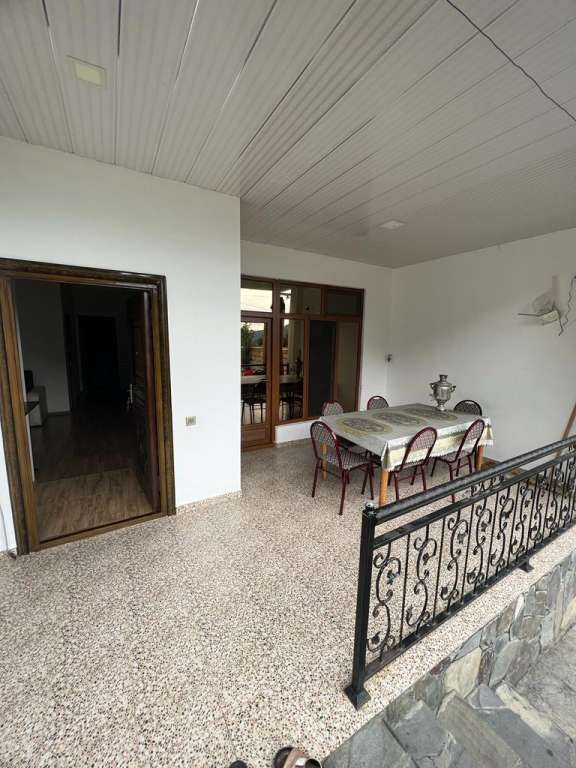 Qax Qax rayonu günlük kirayə Həyət evi / Villa 100 AZN-a 4 otaqlı Qax Qax rayonu günlük kirayə Həyət evi / Villa 100 AZN-a 4 otaqlı