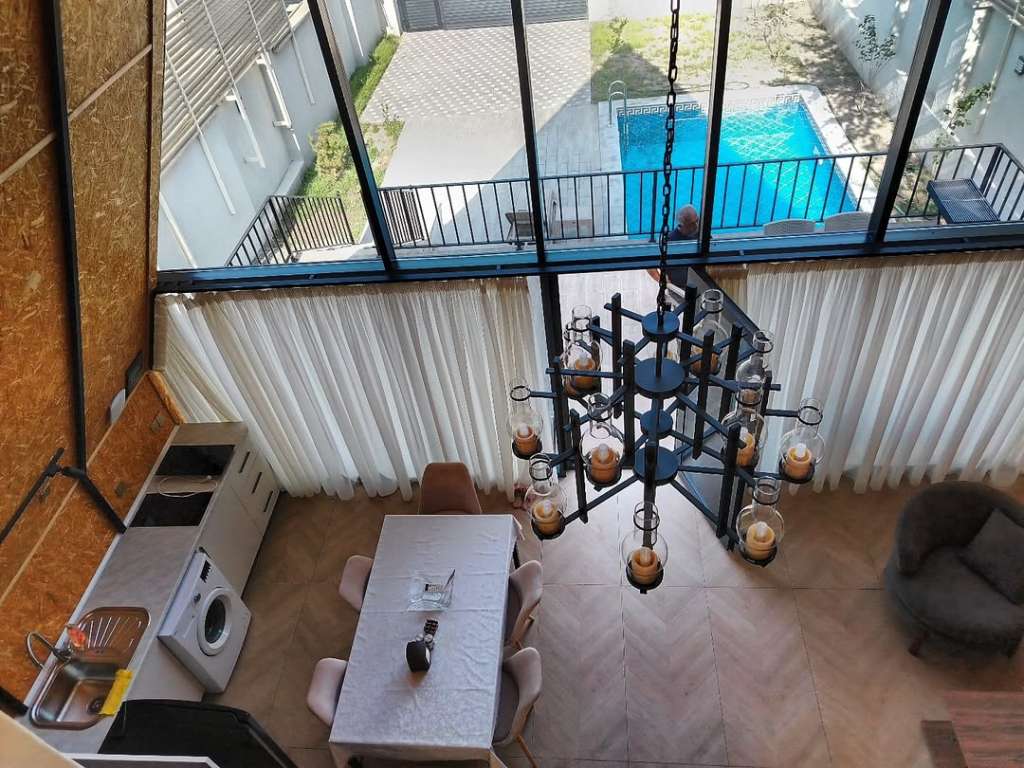 Qəbələ XW47+5G Nohurqışlaq, Azərbaycan günlük kirayə A-Frame 240 AZN-a 3 otaqlı