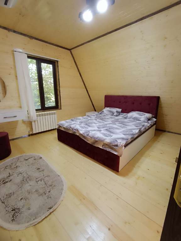 Qəbələ XP93+CM Yemişanlı, Azerbaycan günlük kirayə A-Frame 250 AZN-a 4 otaqlı