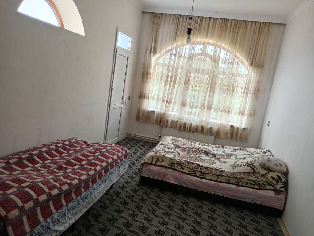 Quba Quba 2 ci nugedi cenibel küçəsi günlük kirayə Həyət evi / Villa 100 AZN-a 4 otaqlı