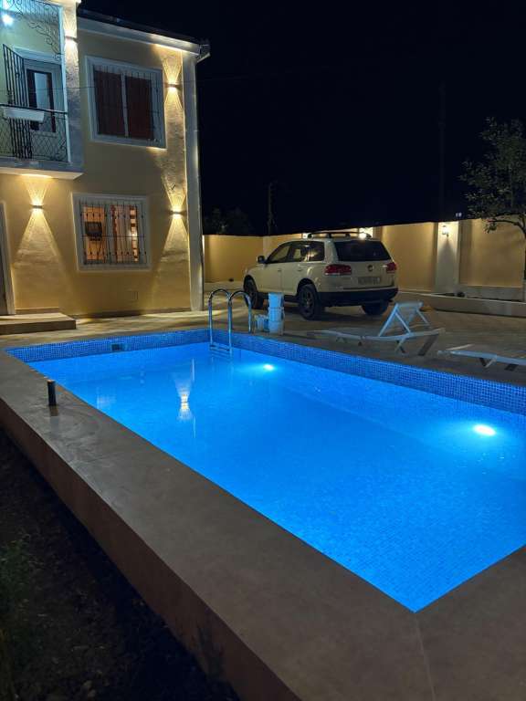 Quba 9G8J+JW, Quba 4000, Azerbaijan günlük kirayə Həyət evi / Villa 200 AZN-a 3 otaqlı
