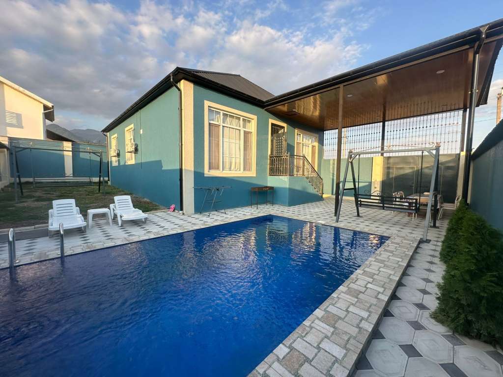 Quba 8CR7+9JR, Quba-Qəçrəş yolu, Qechresh, Azərbaycan günlük kirayə Həyət evi / Villa 200 AZN-a 4 otaqlı