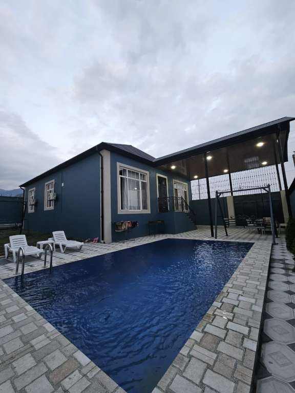 Quba 8CR7+9JR, Quba-Qəçrəş yolu, Qechresh, Azərbaycan Azərbaycanda günlük kirayə Həyət evi / Villa 200 AZN-a 4 otaqlı