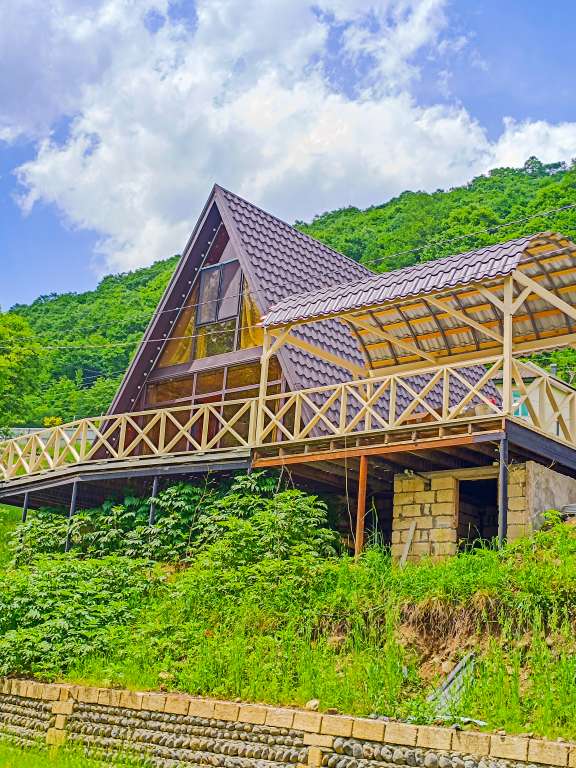 Lerik QGMF+J3, Babagil, Azərbaycan günlük kirayə A-Frame 250 AZN-a 4 otaqlı