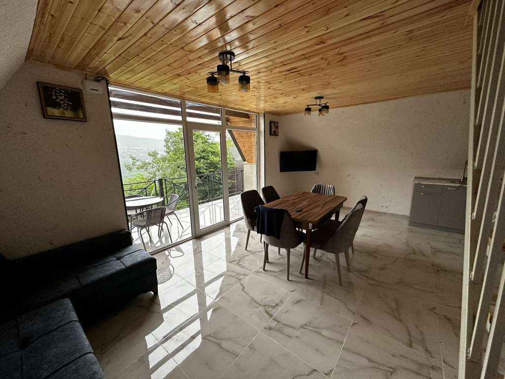 Quba Qechresh, Азербайджан günlük kirayə Həyət evi / Villa 150 AZN-a 3 otaqlı Quba Qechresh, Азербайджан günlük kirayə Həyət evi / Villa 150 AZN-a 3 otaqlı