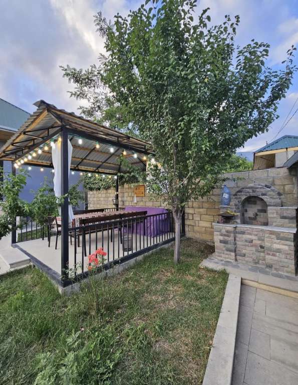 Quba 89CW+HQ Qechresh, Azərbaycan günlük kirayə Həyət evi / Villa 200 AZN-a 4 otaqlı Quba 89CW+HQ Qechresh, Azərbaycan günlük kirayə Həyət evi / Villa 200 AZN-a 4 otaqlı