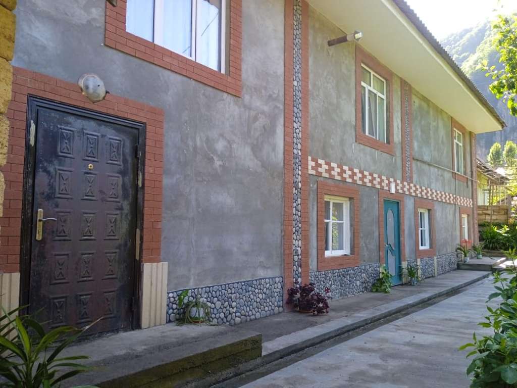 Qax Qax, Азербайджан Azərbaycanda günlük kirayə Həyət evi / Villa 80 AZN-a 3 otaqlı