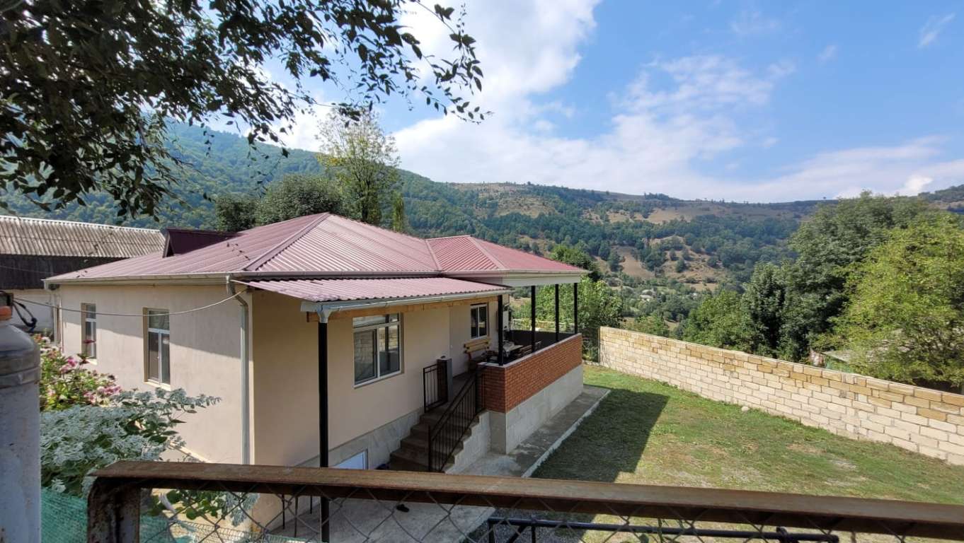Lerik QGF8+38 Kornədi, Azerbaycan Azərbaycanda günlük kirayə Həyət evi / Villa 80 AZN-a 3 otaqlı