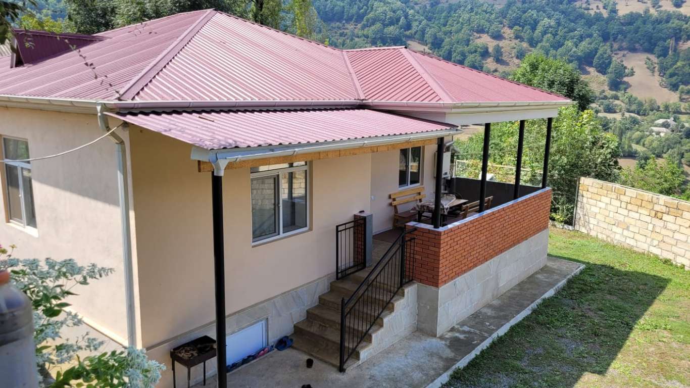 Lerik QGF8+38 Kornədi, Azerbaycan günlük kirayə Həyət evi / Villa 80 AZN-a 3 otaqlı Lerik QGF8+38 Kornədi, Azerbaycan günlük kirayə Həyət evi / Villa 80 AZN-a 3 otaqlı