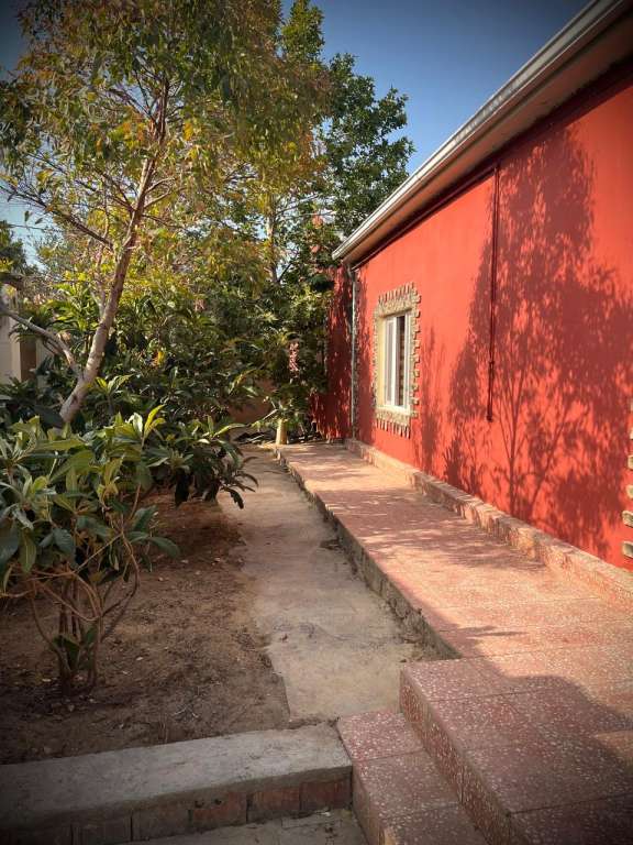 Bakı Novxanı, Азербайджан günlük kirayə Həyət evi / Villa 200 AZN-a 4 otaqlı Bakı Novxanı, Азербайджан günlük kirayə Həyət evi / Villa 200 AZN-a 4 otaqlı
