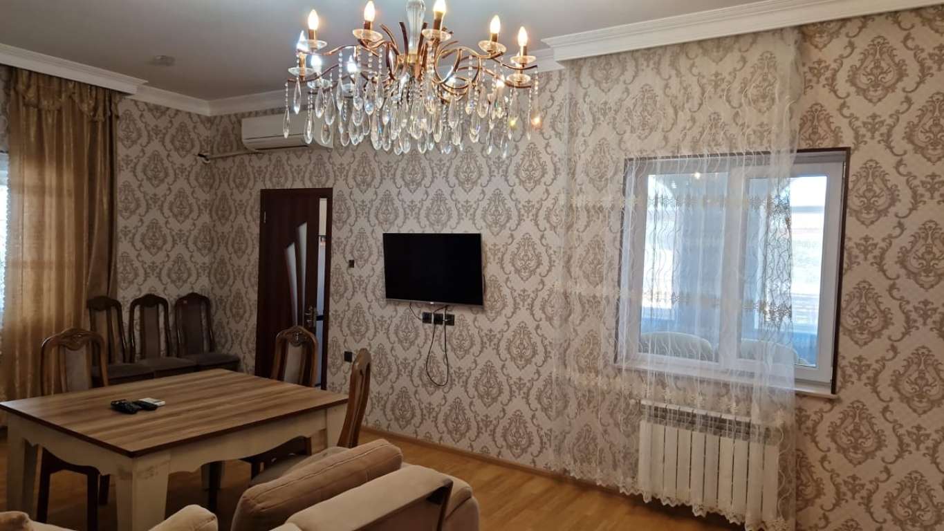 Bakı Novxanı, Азербайджан günlük kirayə Həyət evi / Villa 200 AZN-a 4 otaqlı
