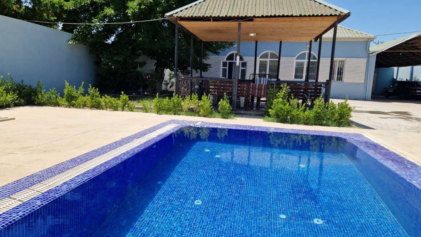 Bakı Novxanı, Азербайджан günlük kirayə Həyət evi / Villa 200 AZN-a 4 otaqlı