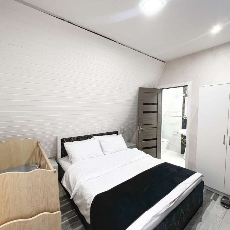 Qəbələ Qəbələ Xanlar restoranı, Mahammad Nakhchivani Street, Баку, Азербайджан günlük kirayə Həyət evi / Villa 170 AZN-a 4 otaqlı