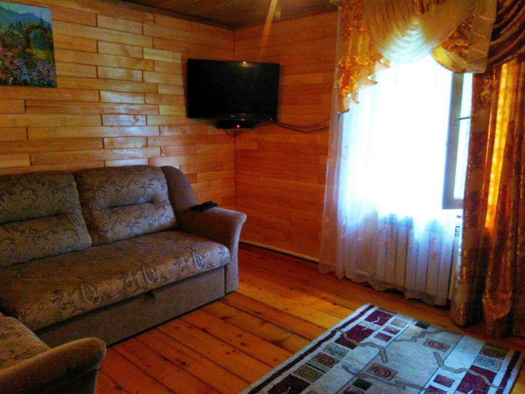 Şəki Šeki, Азербайджан günlük kirayə Həyət evi / Villa 90 AZN-a 3 otaqlı Şəki Šeki, Азербайджан günlük kirayə Həyət evi / Villa 90 AZN-a 3 otaqlı