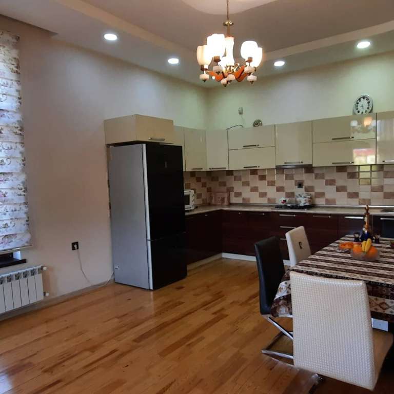 Qəbələ Qəbələ Xanlar restoranı, Mahammad Nakhchivani Street, Баку, Азербайджан günlük kirayə Həyət evi / Villa 180 AZN-a 5 otaqlı