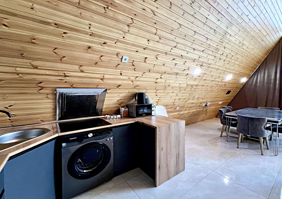 Qəbələ Qəbələ Xanlar restoranı, Mahammad Nakhchivani Street, Баку, Азербайджан günlük kirayə A-Frame 150 AZN-a 4 otaqlı