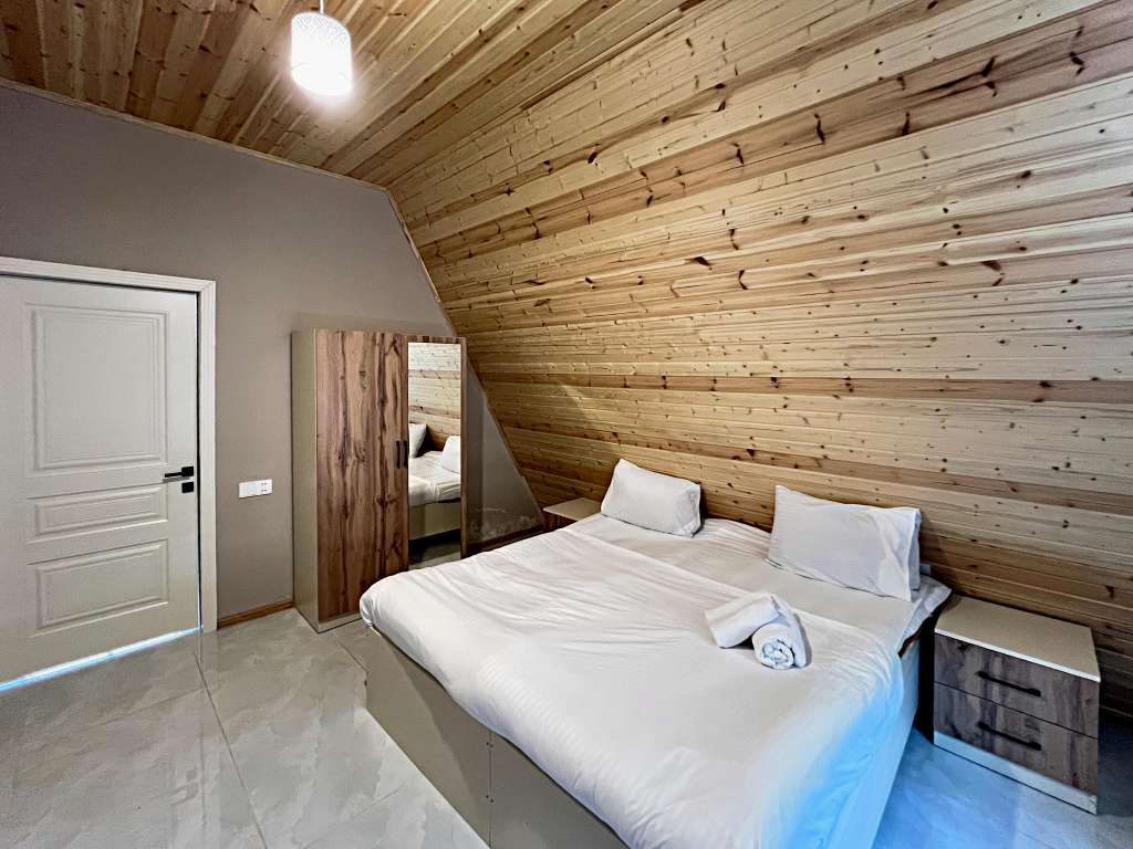 Qəbələ Qəbələ Xanlar restoranı, Mahammad Nakhchivani Street, Баку, Азербайджан günlük kirayə A-Frame 150 AZN-a 4 otaqlı