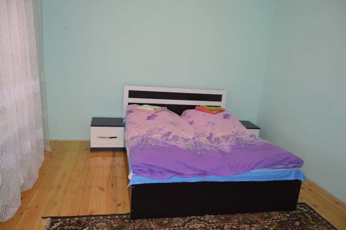 Şəki Šeki, Азербайджан günlük kirayə Həyət evi / Villa 60 AZN-a 4 otaqlı