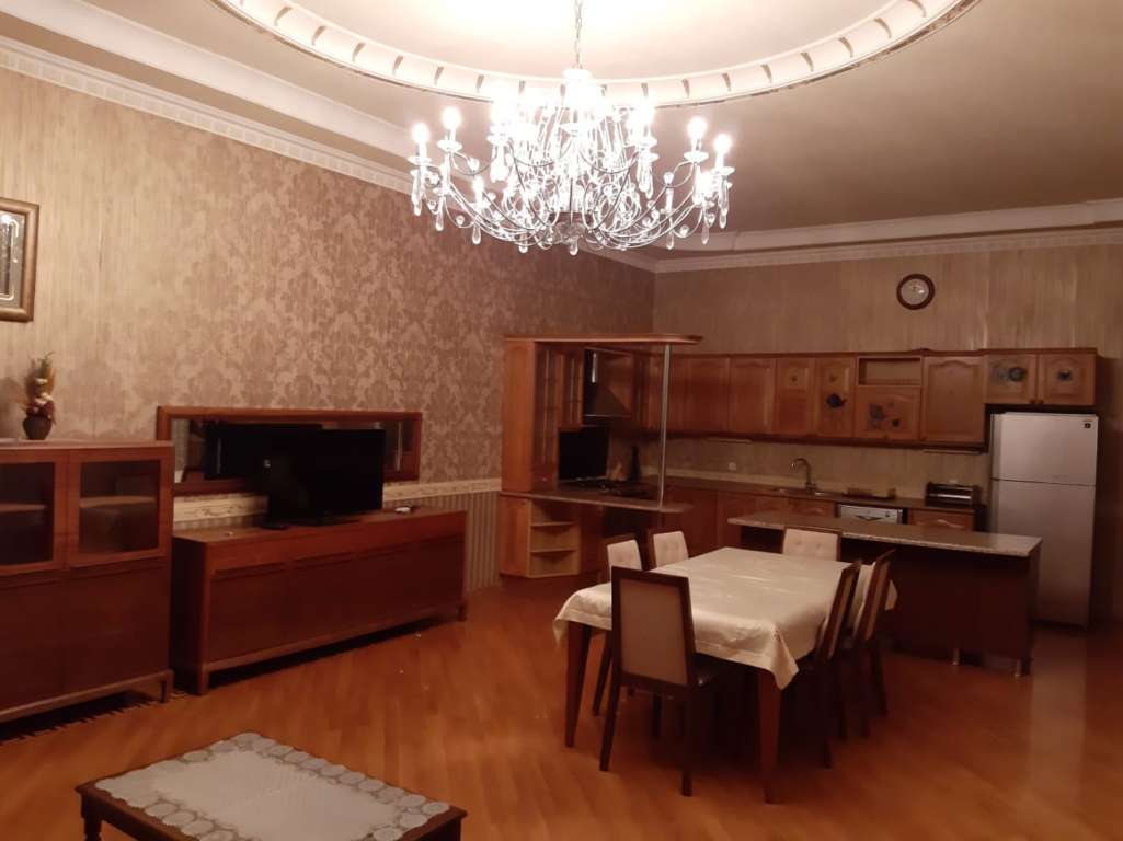 Bakı Badamdar, Bakı, Азербайджан günlük kirayə Həyət evi / Villa 450 AZN-a 8 otaqlı