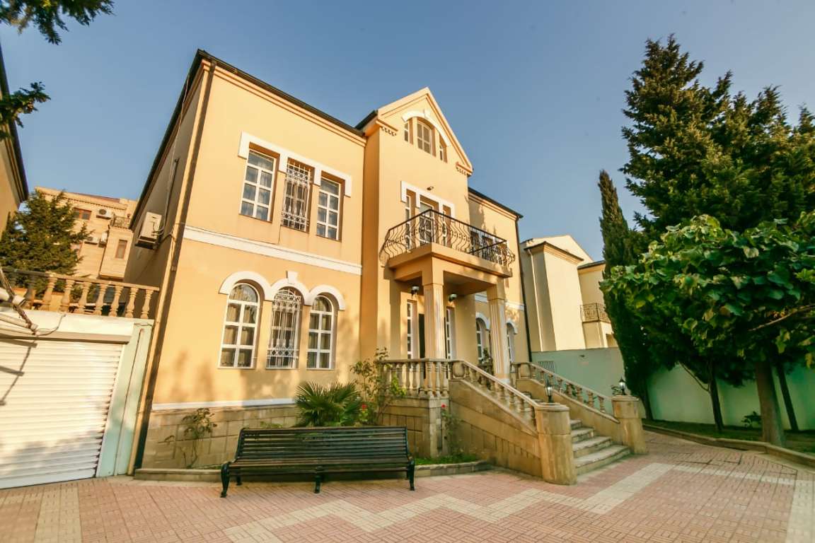 Bakı Badamdar, Bakı, Азербайджан Azərbaycanda günlük kirayə Həyət evi / Villa 300 AZN-a 6 otaqlı