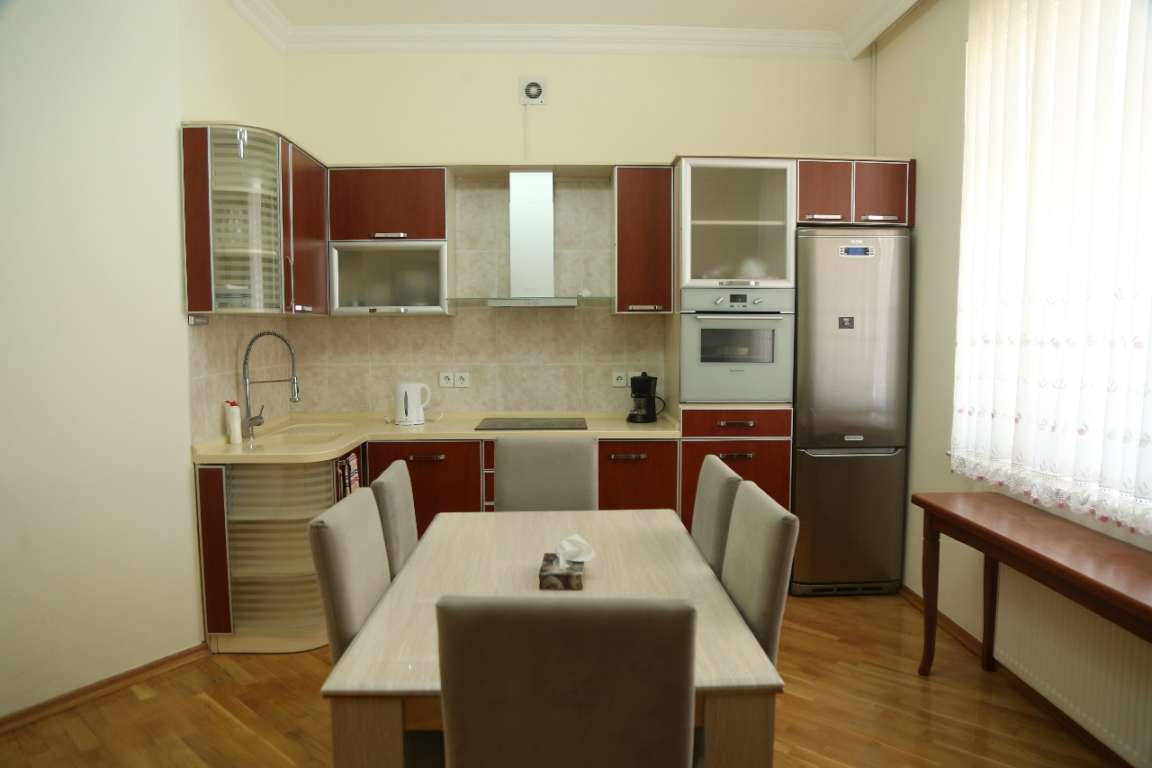 Bakı Badamdar, Bakı, Азербайджан günlük kirayə Həyət evi / Villa 150 AZN-a 4 otaqlı