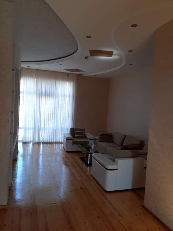 Bakı Badamdar, Баку, Азербайджан günlük kirayə Həyət evi / Villa 200 AZN-a 5 otaqlı