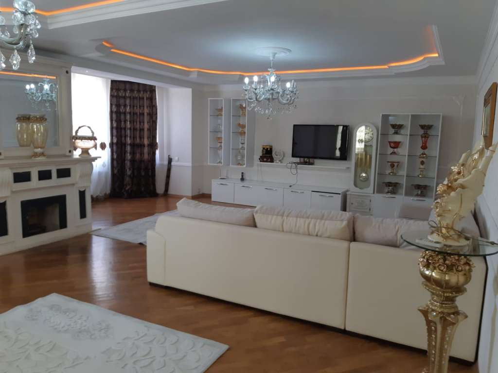 Bakı Badamdar, Bakı, Азербайджан günlük kirayə Həyət evi / Villa 400 AZN-a 8 otaqlı