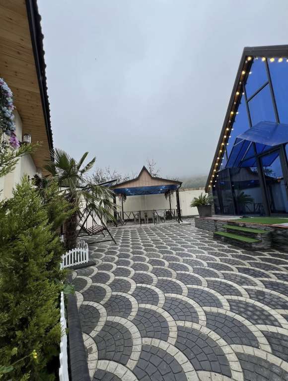Quba Qımıl-qazma, Quba, Azerbaycan Azərbaycanda günlük kirayə A-Frame 200 AZN-a 4 otaqlı