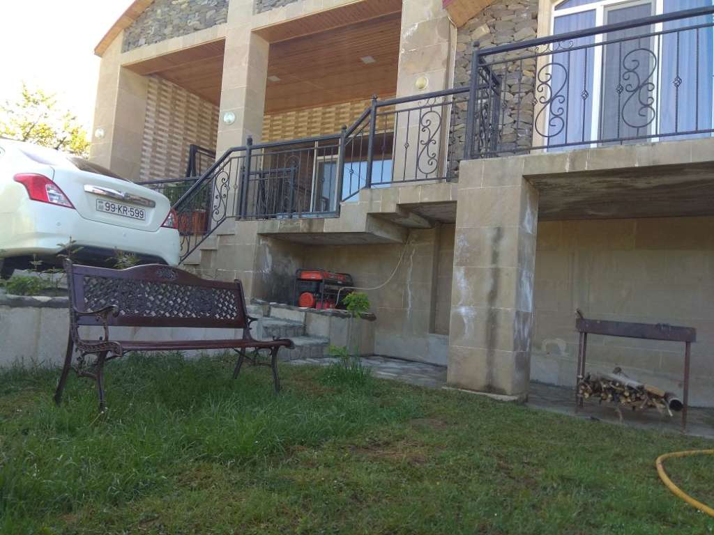 Quba Quba, Азербайджан günlük kirayə Həyət evi / Villa 100 AZN-a 4 otaqlı